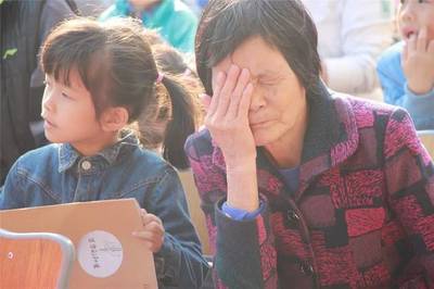 《让生命充满爱》大型校园德育教育主题演讲走进厦门仙岳小学