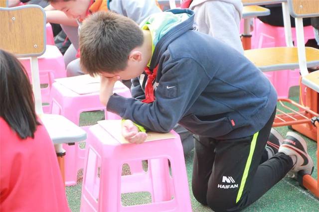 《让生命充满爱》大型校园德育教育主题演讲走进厦门仙岳小学